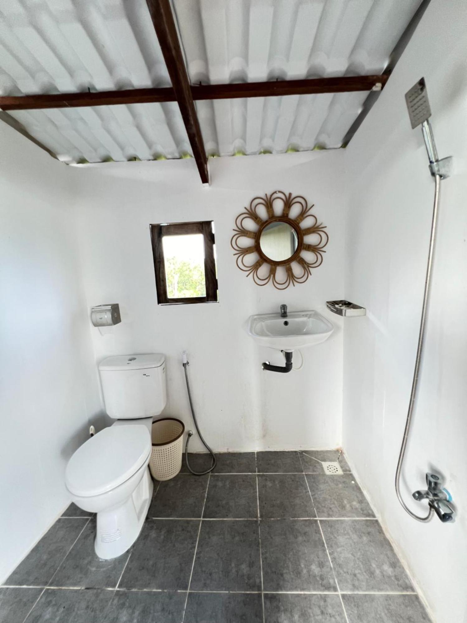 Thmorda Resort Koh Rong Sanloem Exterior photo