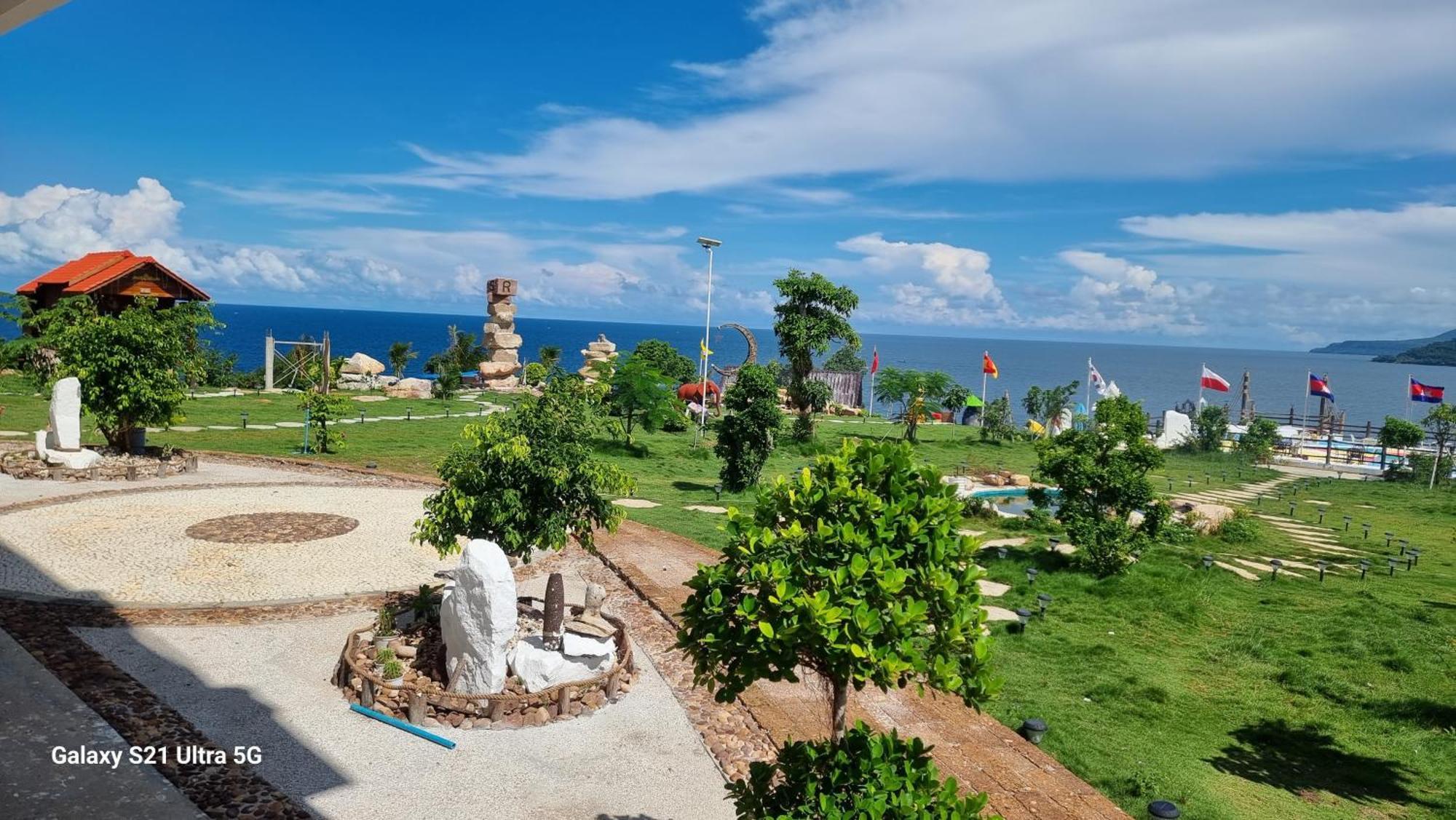 Thmorda Resort Koh Rong Sanloem Exterior photo
